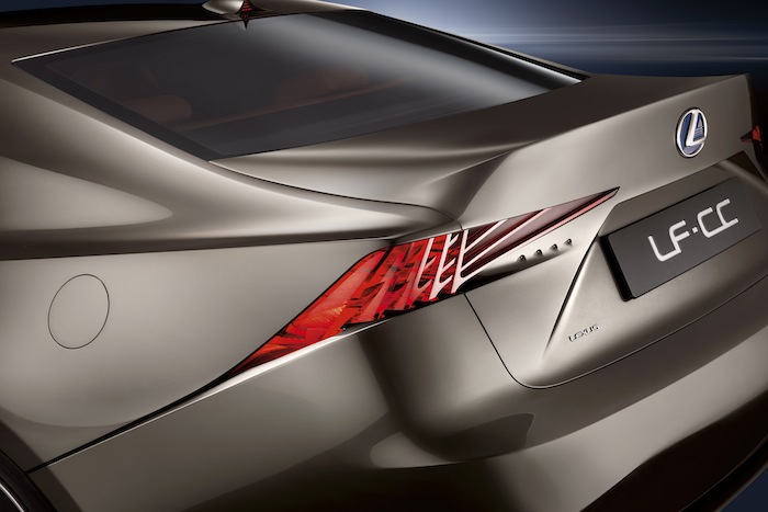 Lexus LF-CC rear light detail
