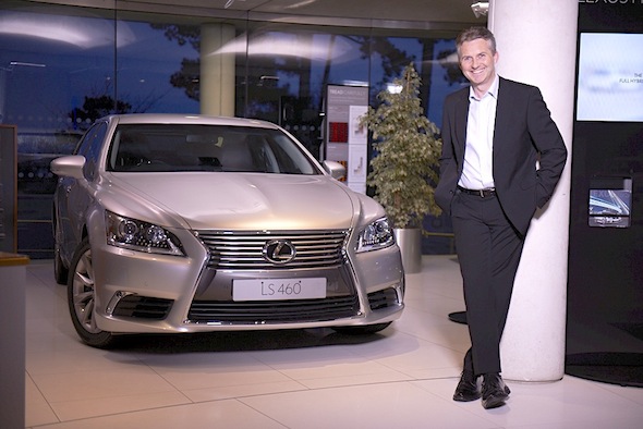 Paul van der Burgh with the Lexus LS