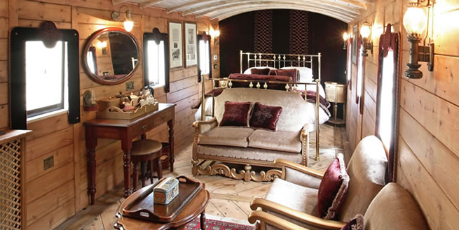 Railway Bedroom, the Hoste