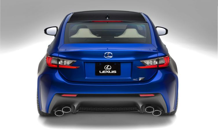 Lexus RC F rear lenses 02