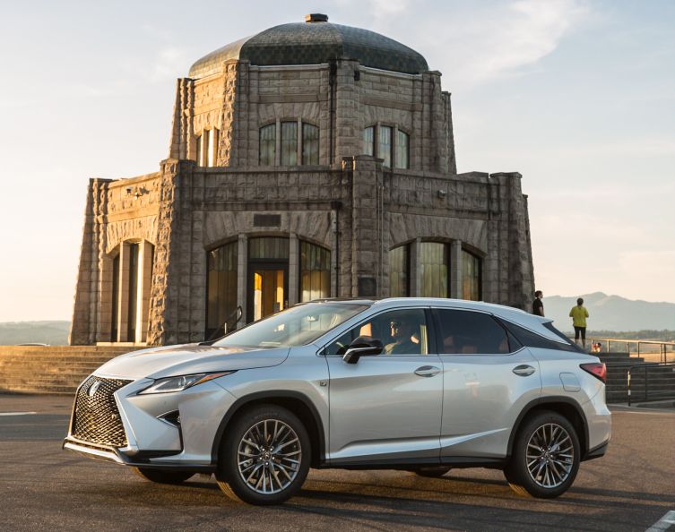 2016-Lexus-RX-200t 01