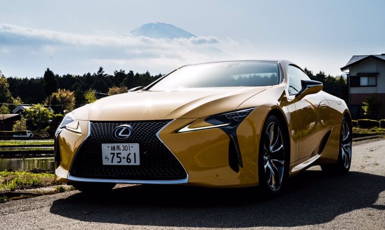 Lexus lc500 черный матовый