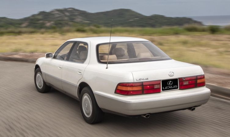 Lexus LS 400 AT (294 к.с.) Base 2000 Седан, II поколение/UCF20 (FL)