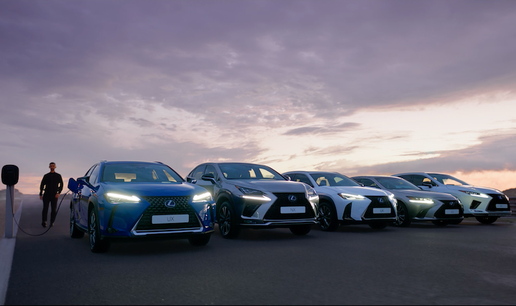 New Lexus UX advert – electrified range