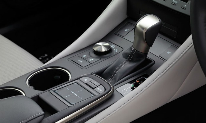 Lexus RC 300h Interior