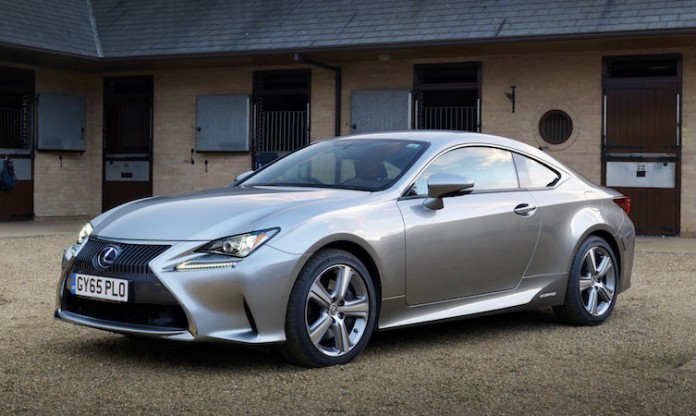 Lexus RC 300h Exterior