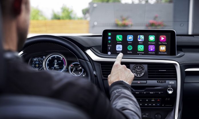 2020 Lexus RX Apple CarPlay