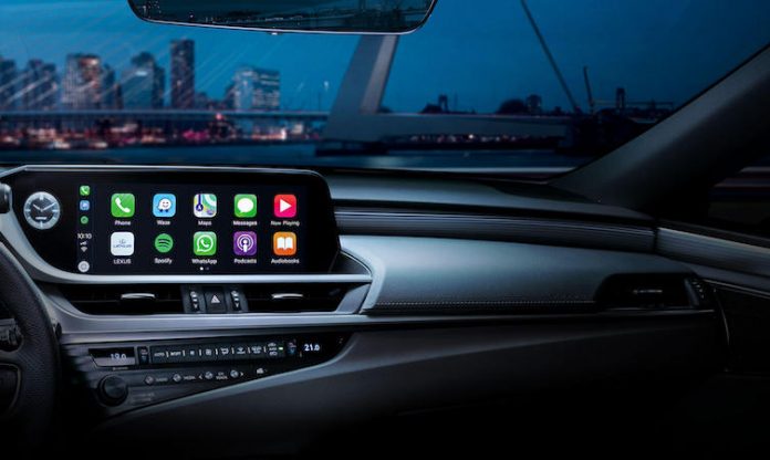 Поддержка функции apple carplay наконец то добралась до автомобилей lexus