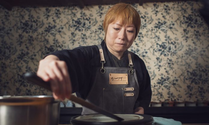 THE ART OF MAKING A MATCHA CREPE CAKE