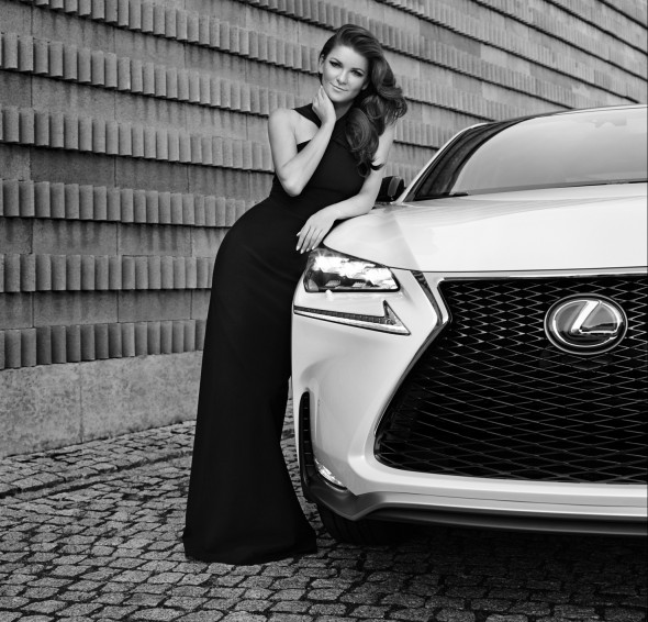 Agnieszka Radwanska Lexus NX tennis