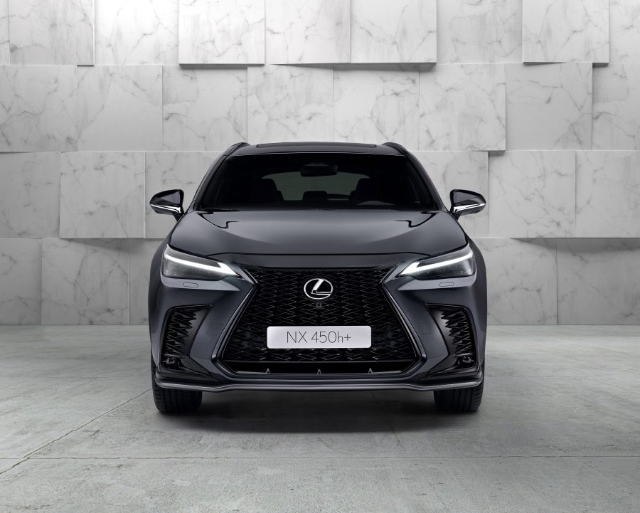 NX 450h+ front shot
