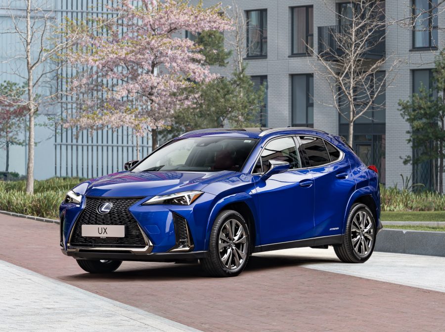 Reasons to drive a Lexus Hybrid: Lexus UX