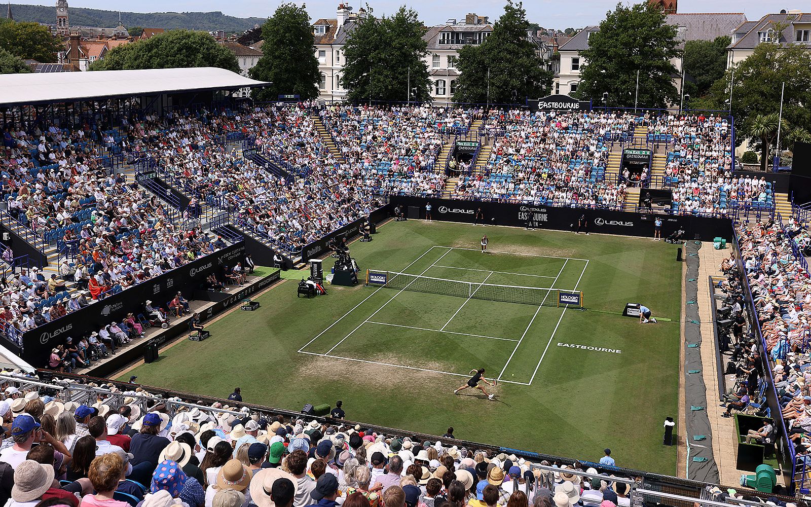 grass court tennis