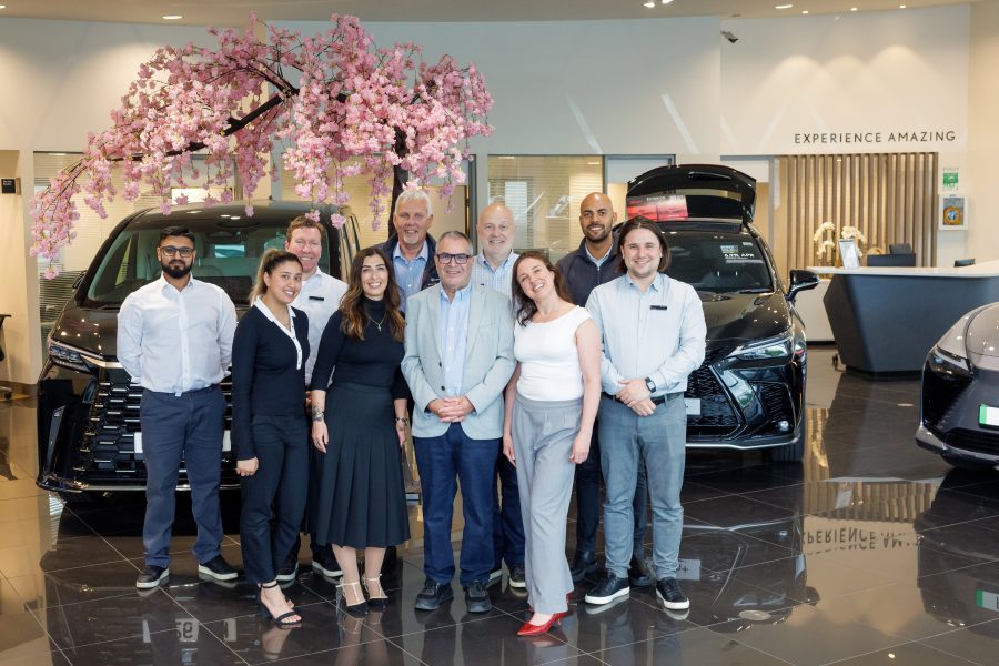 Lexus Woodford team with their customer Laurie Rosenberg.