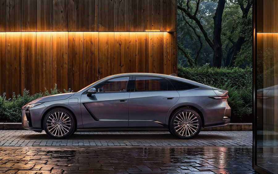 2026 Lexus ES 350e side profile